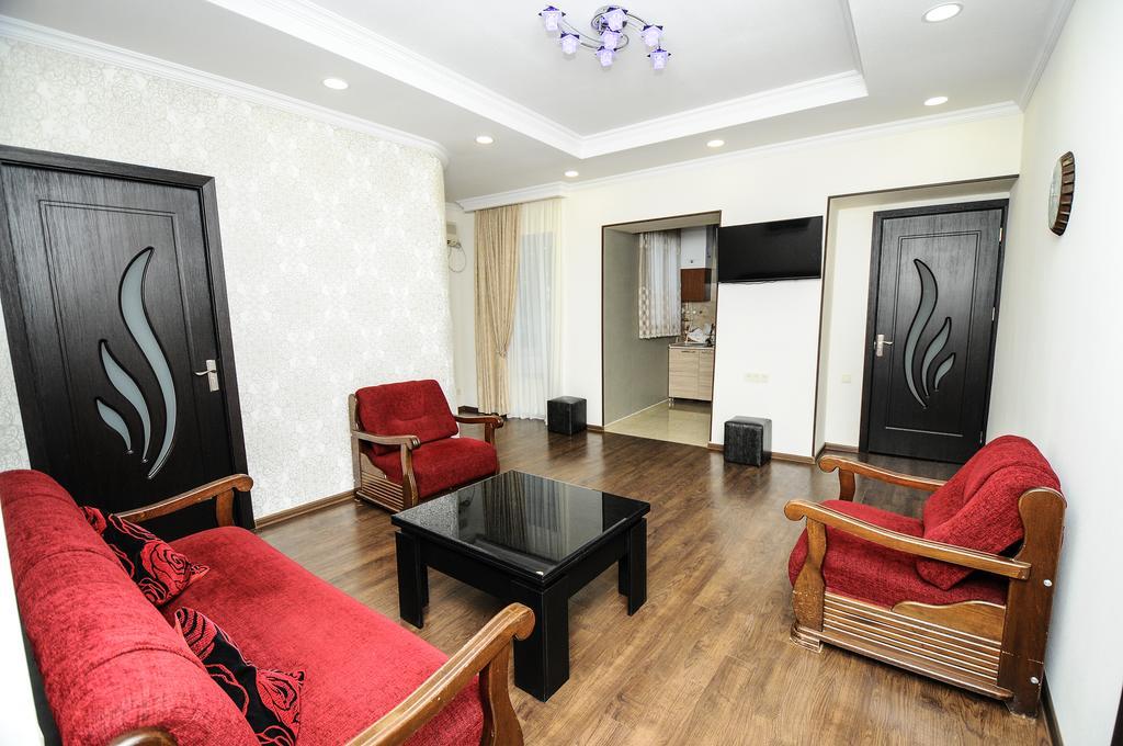 Elegant Modern Apartment Тбілісі Екстер'єр фото